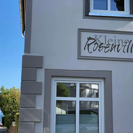 Luxus - Kleine Rosenvilla Villa