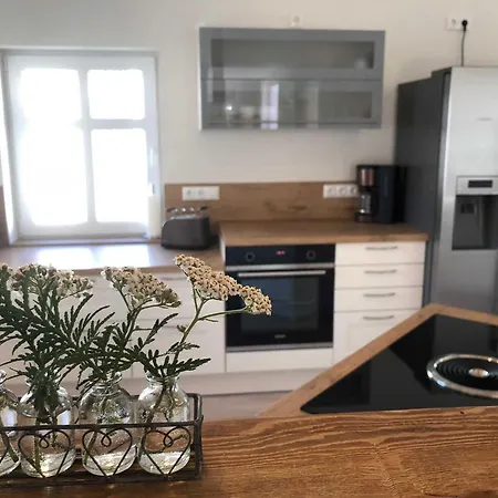 Villa Luxus - Kleine Rosenvilla Sassnitz