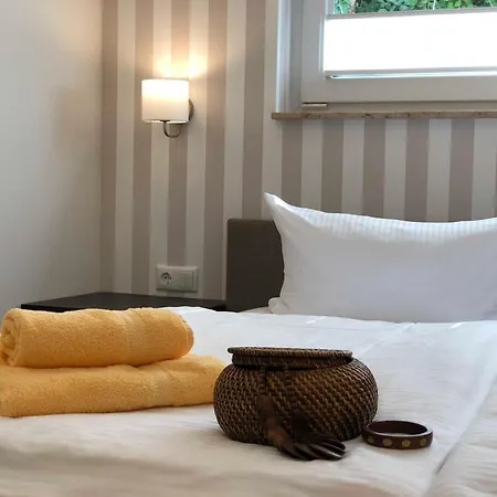 Luxus - Kleine Rosenvilla Villa Sassnitz