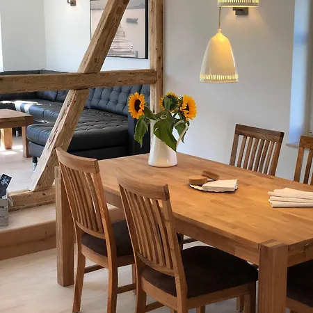 Luxus - Kleine Rosenvilla Villa Sassnitz